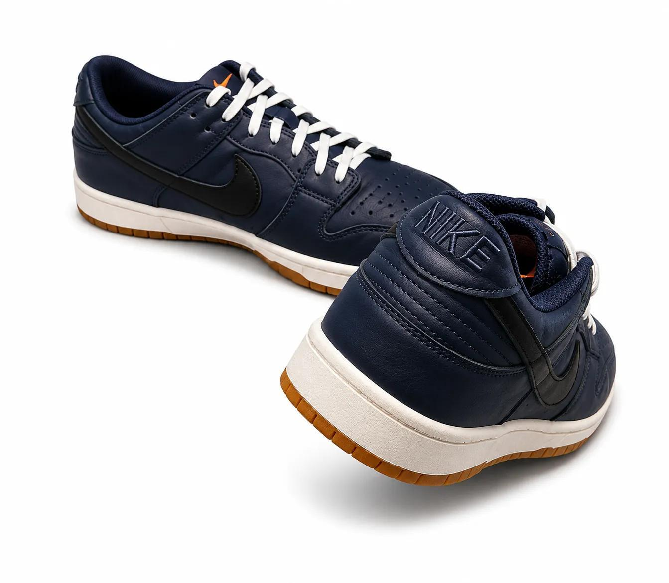 Nike SB Dunk Low Pro “Navy Gum”